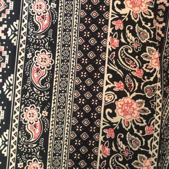 Patterned pants - Picture 3 of 3